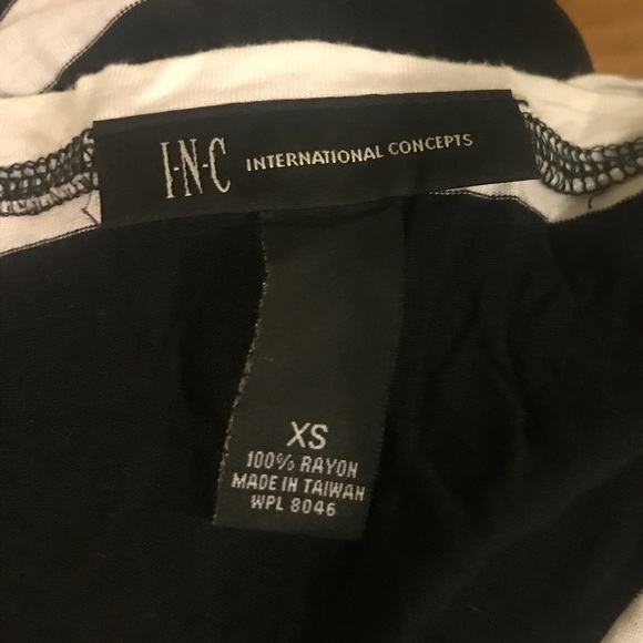 INTERNATIONAL CONCEPTS BLACK & WHITE STRIPED TOP - Picture 7 of 7